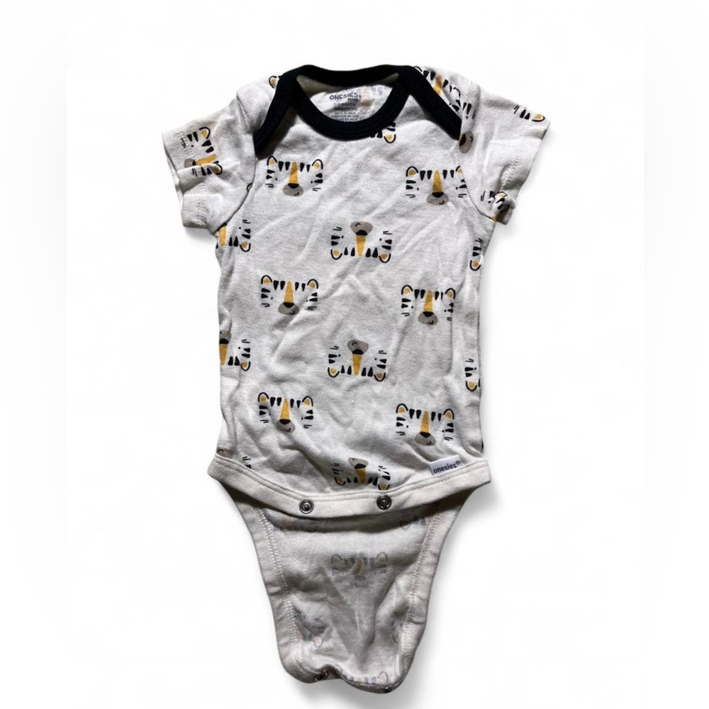 baby bodysuit with tiger design